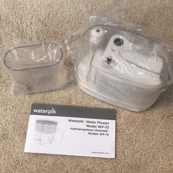NEW! Waterpik Waterflosser. Model WP-72 - Picture 4 of 4
